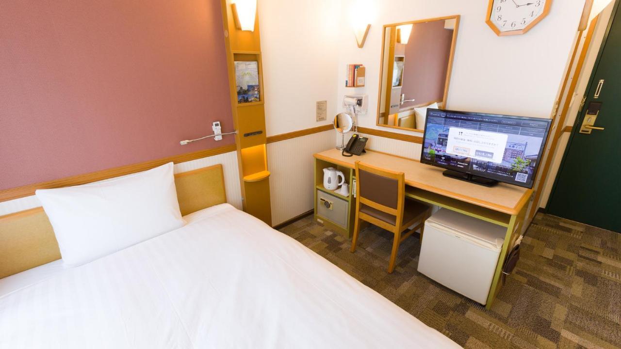 Toyoko Inn Sendai Nishi-guchi Hirose-dori Esterno foto